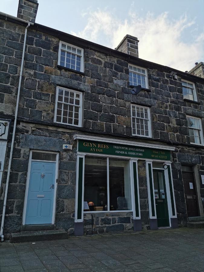 Eldon Row - Stylish Character Apartments - Central Location 1 & 2 Bed Available Dolgellau Εξωτερικό φωτογραφία