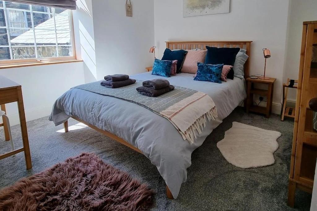 Eldon Row - Stylish Character Apartments - Central Location 1 & 2 Bed Available Dolgellau Εξωτερικό φωτογραφία