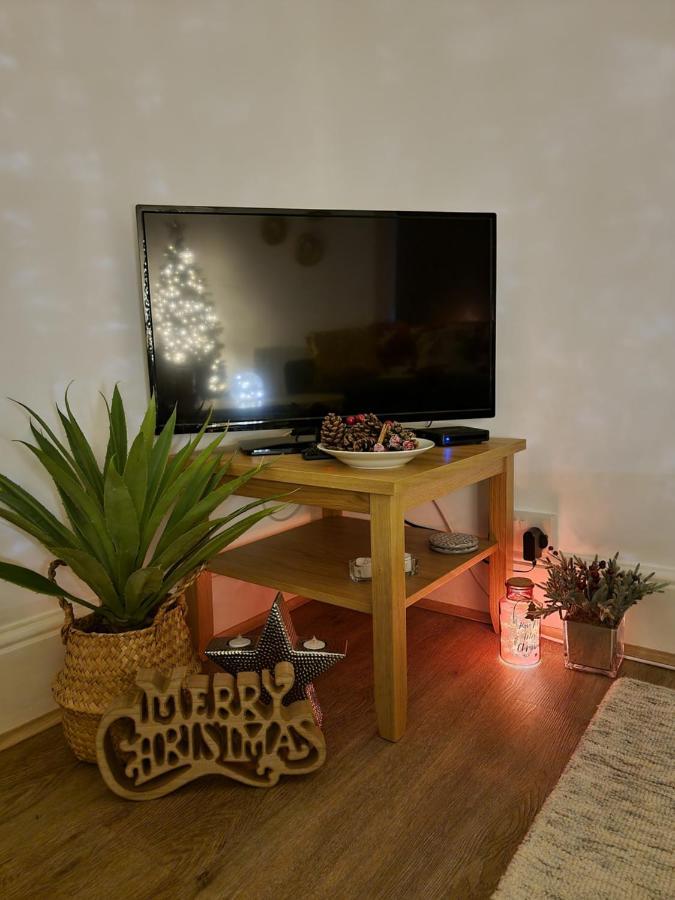 Eldon Row - Stylish Character Apartments - Central Location 1 & 2 Bed Available Dolgellau Εξωτερικό φωτογραφία